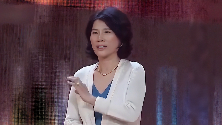 1877澳门资料大全正版2025,殷夫人配音也配过暗区突围,确保成语解释落实的问题_户外版V12.55